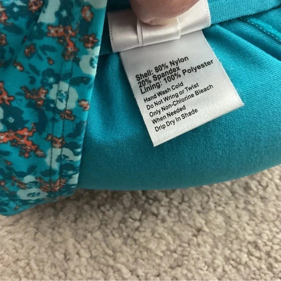 Kirra Floral Bandeau Bikini Top Size XL - Picture 5 of 5